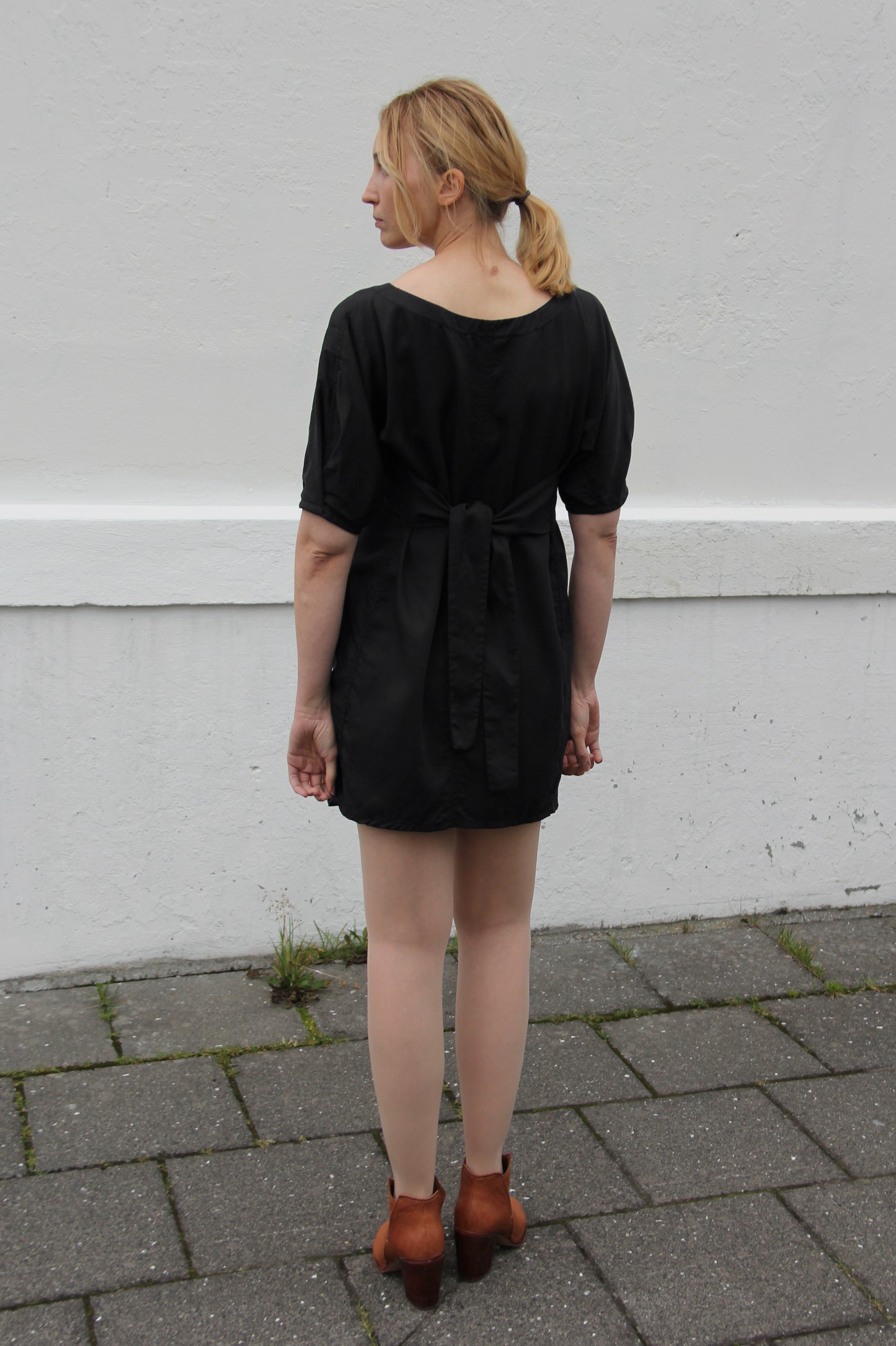 Elfan kjóll í svörtu