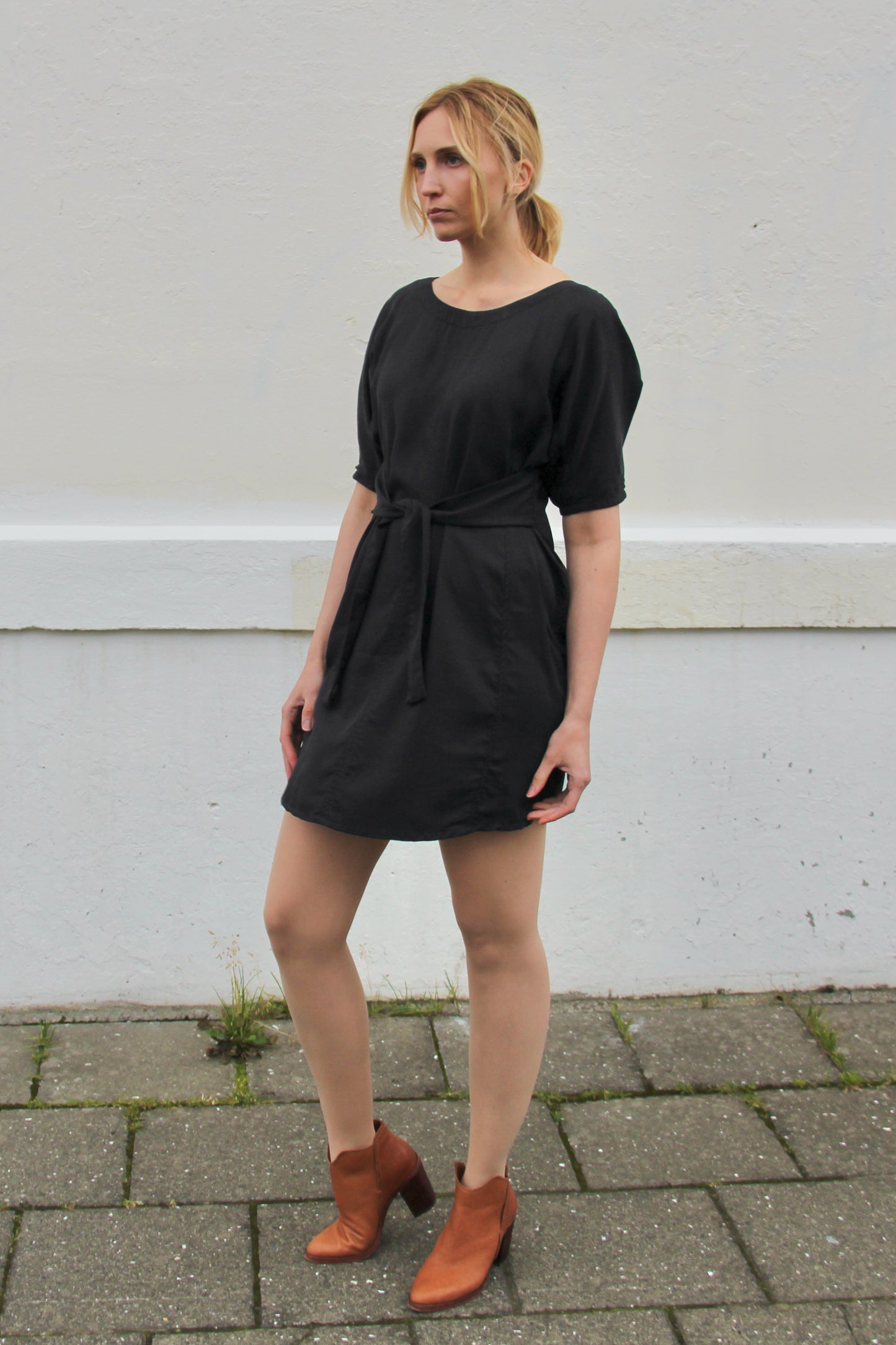 Elfan kjóll í svörtu